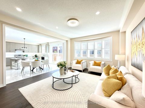 Photo 17 at 3 Manor Hampton Street, Sharon, East Gwillimbury