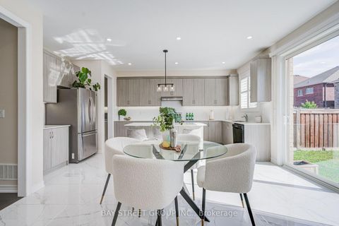 Photo 20 at 3 Manor Hampton Street, Sharon, East Gwillimbury