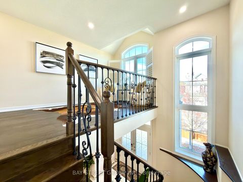 Photo 30 at 3 Manor Hampton Street, Sharon, East Gwillimbury