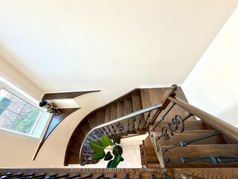 Photo 31 at 3 Manor Hampton Street, Sharon, East Gwillimbury