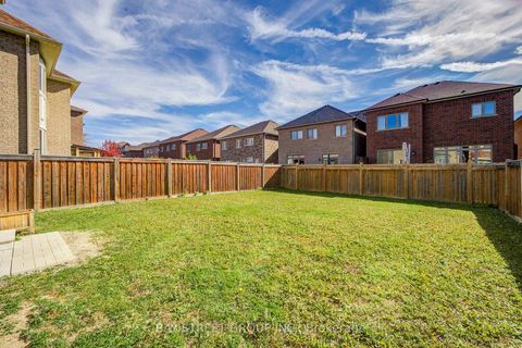 Photo 47 at 3 Manor Hampton Street, Sharon, East Gwillimbury