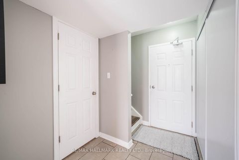 Photo 8 at 43 - 1 Testa Road, Uxbridge