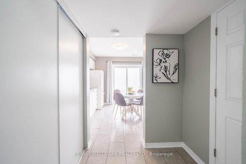 Photo 9 at 43 - 1 Testa Road, Uxbridge