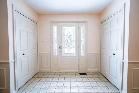 Photo 3 at 29 Longwater Chase, Unionville, Markham