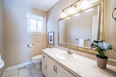 Photo 16 at 29 Longwater Chase, Unionville, Markham