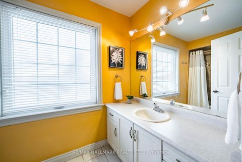 Photo 24 at 29 Longwater Chase, Unionville, Markham