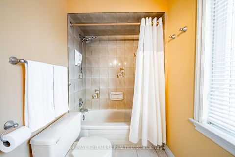 Photo 25 at 29 Longwater Chase, Unionville, Markham