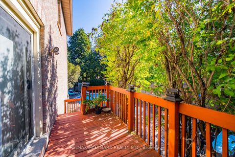 Photo 42 at 29 Longwater Chase, Unionville, Markham