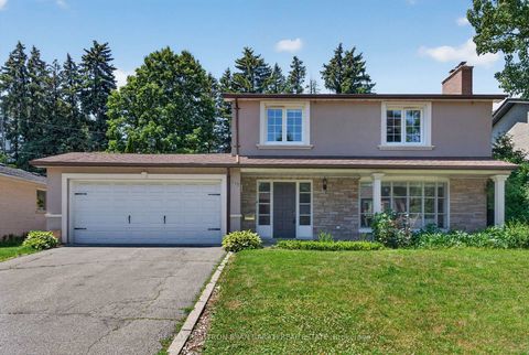 Photo 0 at 215 Grandview Avenue, Grandview, Markham