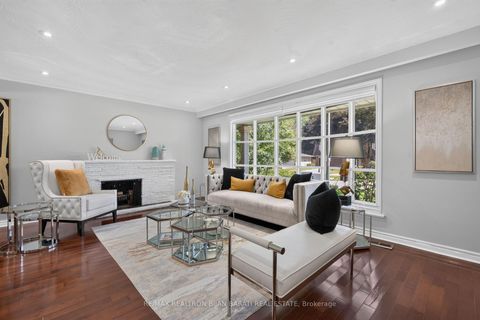 Photo 3 at 215 Grandview Avenue, Grandview, Markham