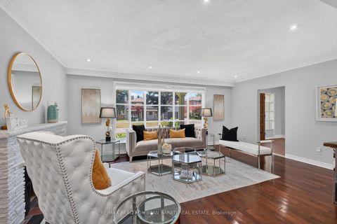 Photo 5 at 215 Grandview Avenue, Grandview, Markham