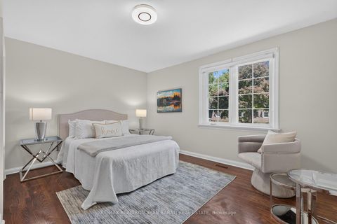 Photo 25 at 215 Grandview Avenue, Grandview, Markham