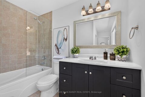 Photo 26 at 215 Grandview Avenue, Grandview, Markham