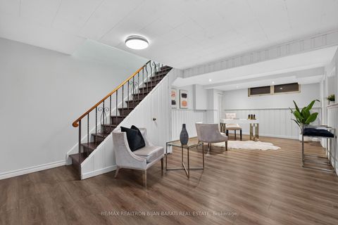 Photo 37 at 215 Grandview Avenue, Grandview, Markham