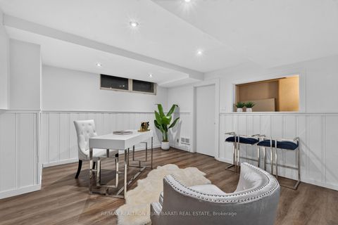 Photo 39 at 215 Grandview Avenue, Grandview, Markham