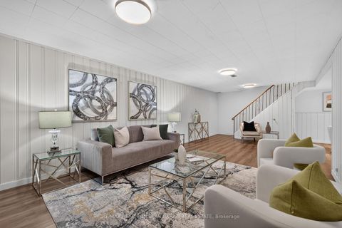 Photo 40 at 215 Grandview Avenue, Grandview, Markham