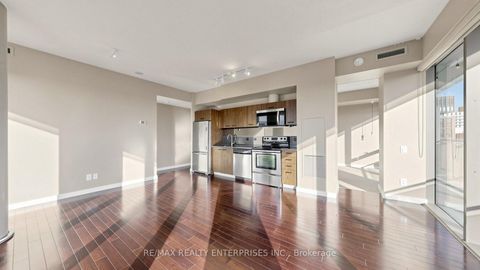 Photo 3 at 606 - 70 Distillery Lane, Waterfront Communities C8, Toronto