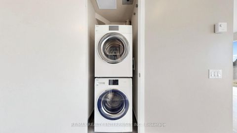 Photo 13 at 606 - 70 Distillery Lane, Waterfront Communities C8, Toronto