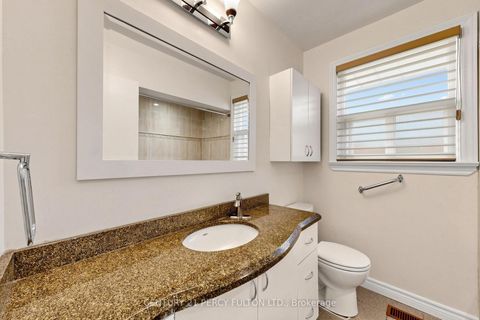 Photo 15 at 8 Wallbridge Court, Willowdale West, Toronto