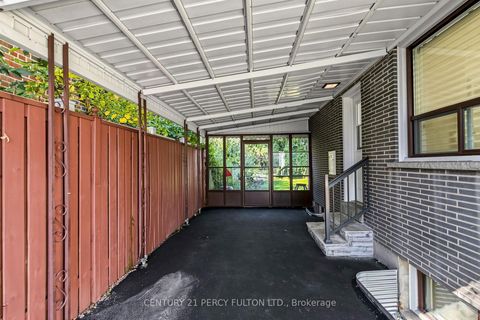 Photo 32 at 8 Wallbridge Court, Willowdale West, Toronto