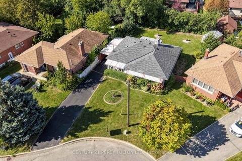 Photo 37 at 8 Wallbridge Court, Willowdale West, Toronto